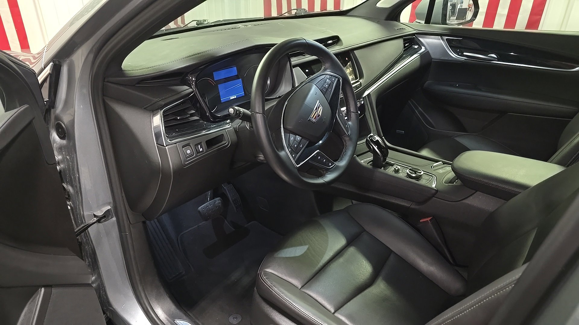 Used 2025 Cadillac XT5 Premium Luxury image 21