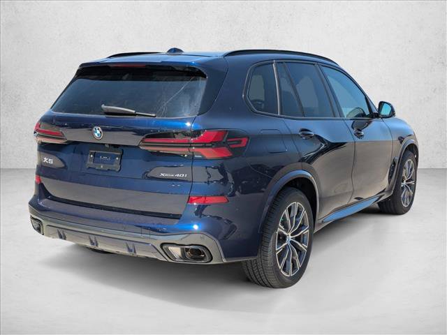 New 2026 BMW X5 xDrive40i w/ M Sport Package AWD/4WD image 2