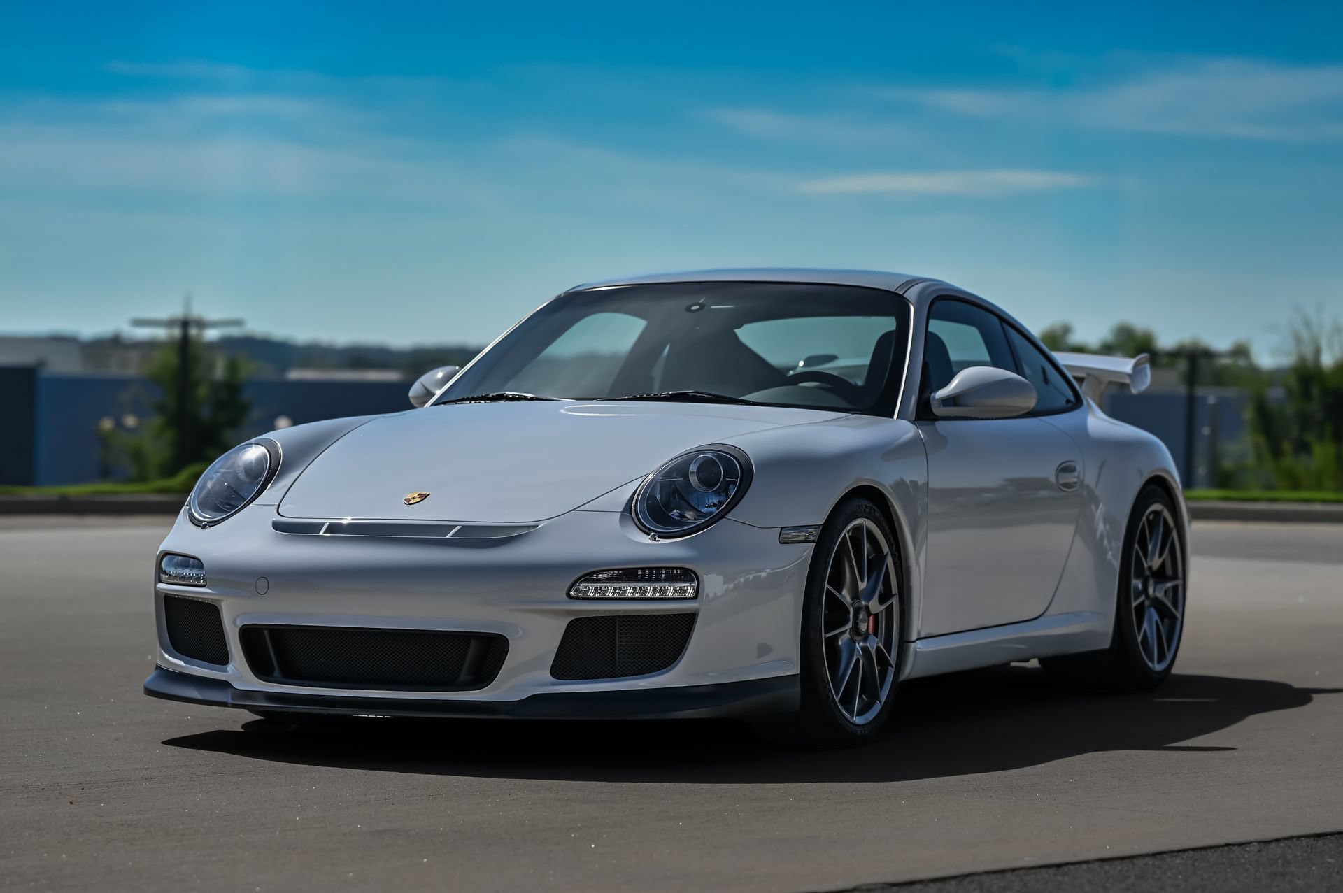 Used 2010 Porsche 911 GT3 RWD image 2