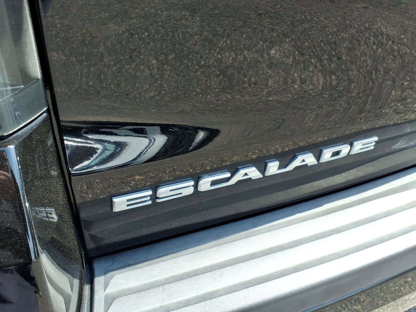 Used 2018 Cadillac Escalade Platinum image 11