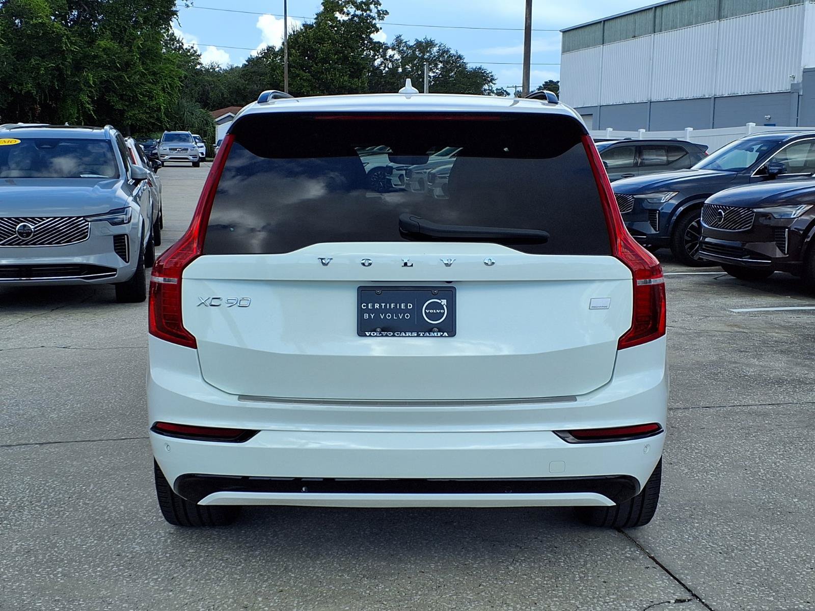 Certified 2023 Volvo XC90 T8 Plus w/ Protection Package Premier AWD/4WD image 6