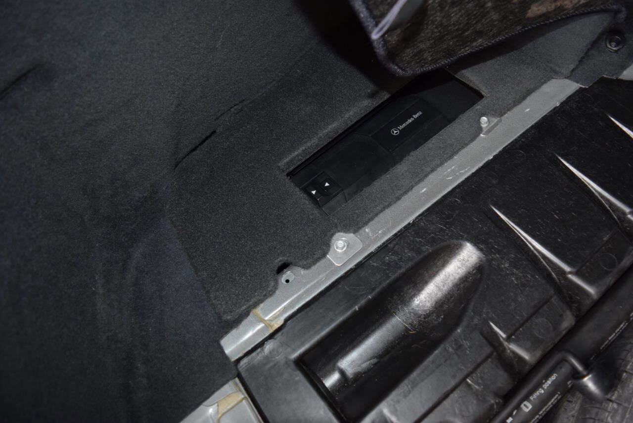 Used 2001 Mercedes-Benz S 500 image 64