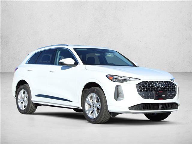 Certified 2025 Audi Q5 Premium w/ Convenience Package AWD/4WD image 5