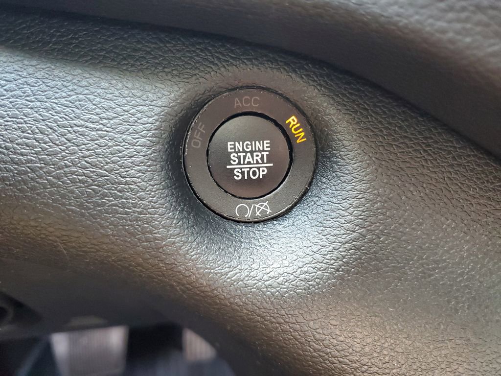 Used 2020 Jeep Cherokee Latitude Plus FWD image 22