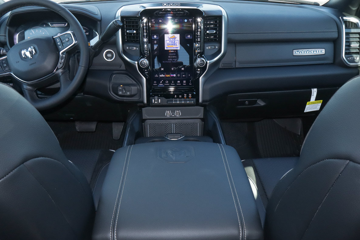 New 2027 RAM 2500 Laramie AWD/4WD image 19
