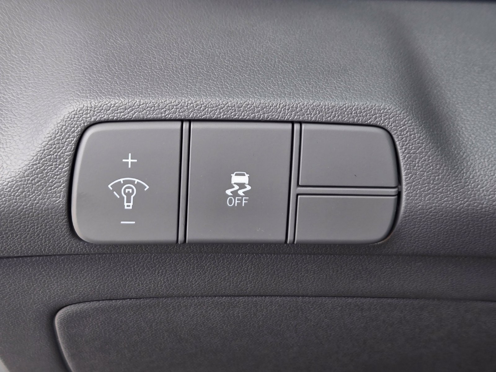 New 2026 Hyundai Elantra SEL Sport Premium FWD image 15