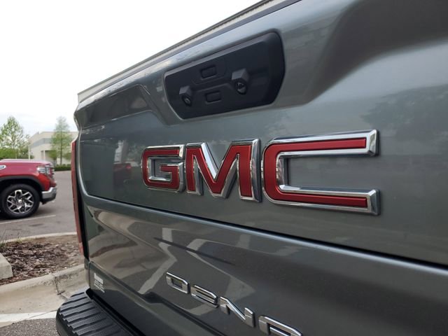 Used 2024 GMC Sierra 3500 Denali w/ Denali Reserve Package AWD/4WD image 6