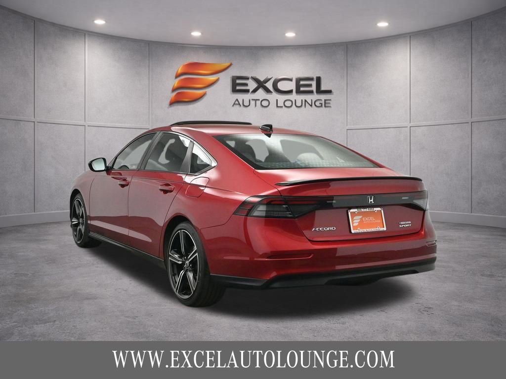 Used 2023 Honda Accord Sport image 4