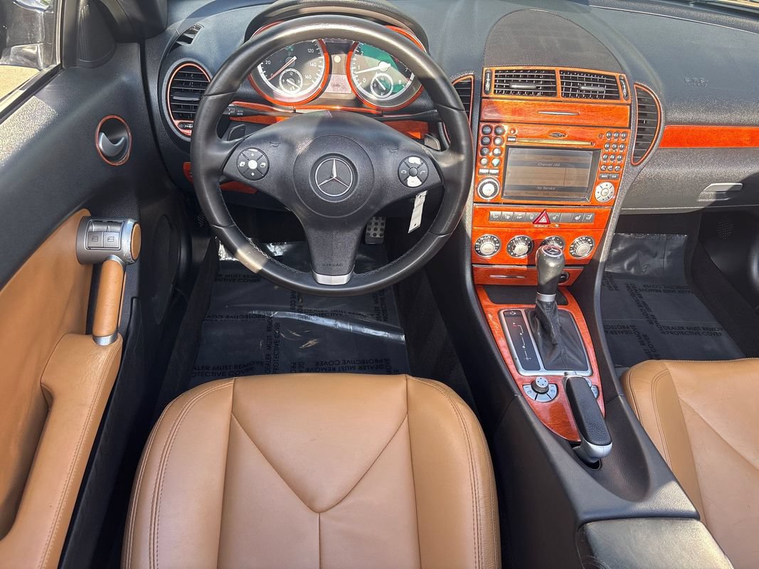 Used 2011 Mercedes-Benz SLK 350 image 13