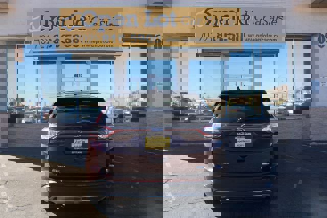 Used 2018 Ford Edge Titanium w/ Equipment Group 301A image 7