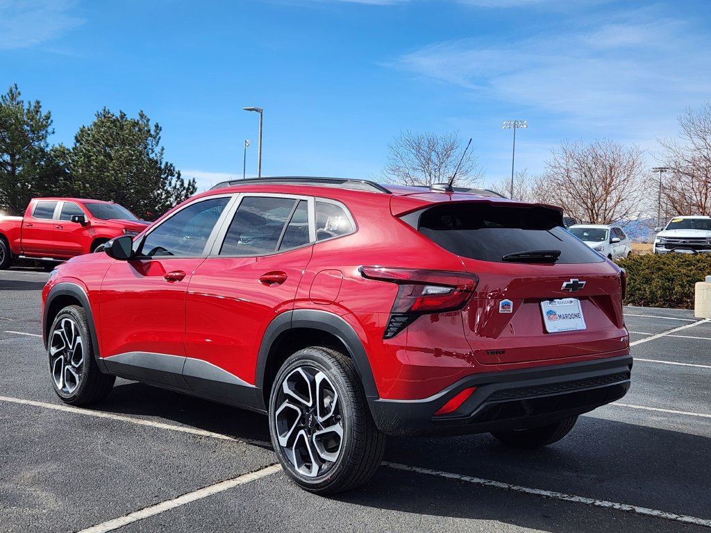 New 2026 Chevrolet Trax RS w/ Driver Confidence Package FWD image 2