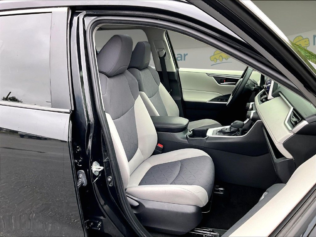 Used 2024 Toyota RAV4 XLE w/ Convenience Package AWD/4WD image 11