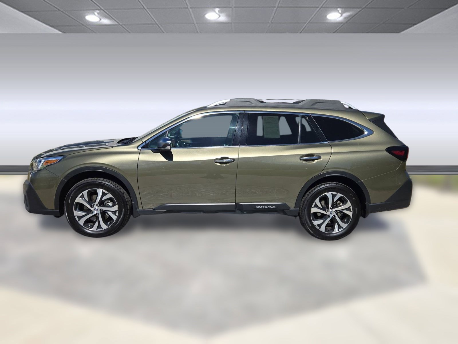 Used 2020 Subaru Outback Touring XT image 2