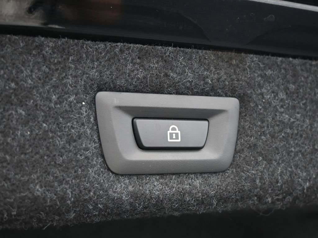 Used 2017 BMW 540i image 50