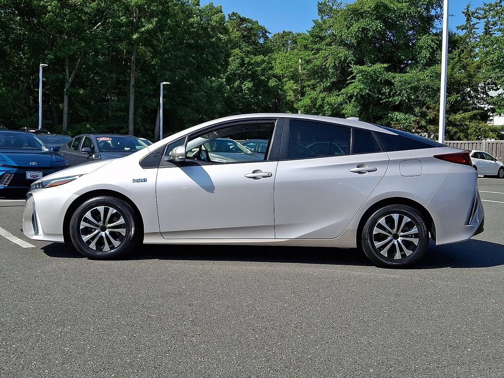 Used 2022 Toyota Prius Prime XLE FWD image 8