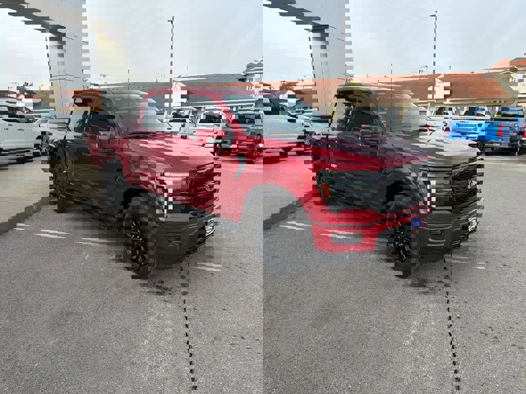 Used 2025 Ford F150 Lariat w/ Equipment Group 501A Mid image 7