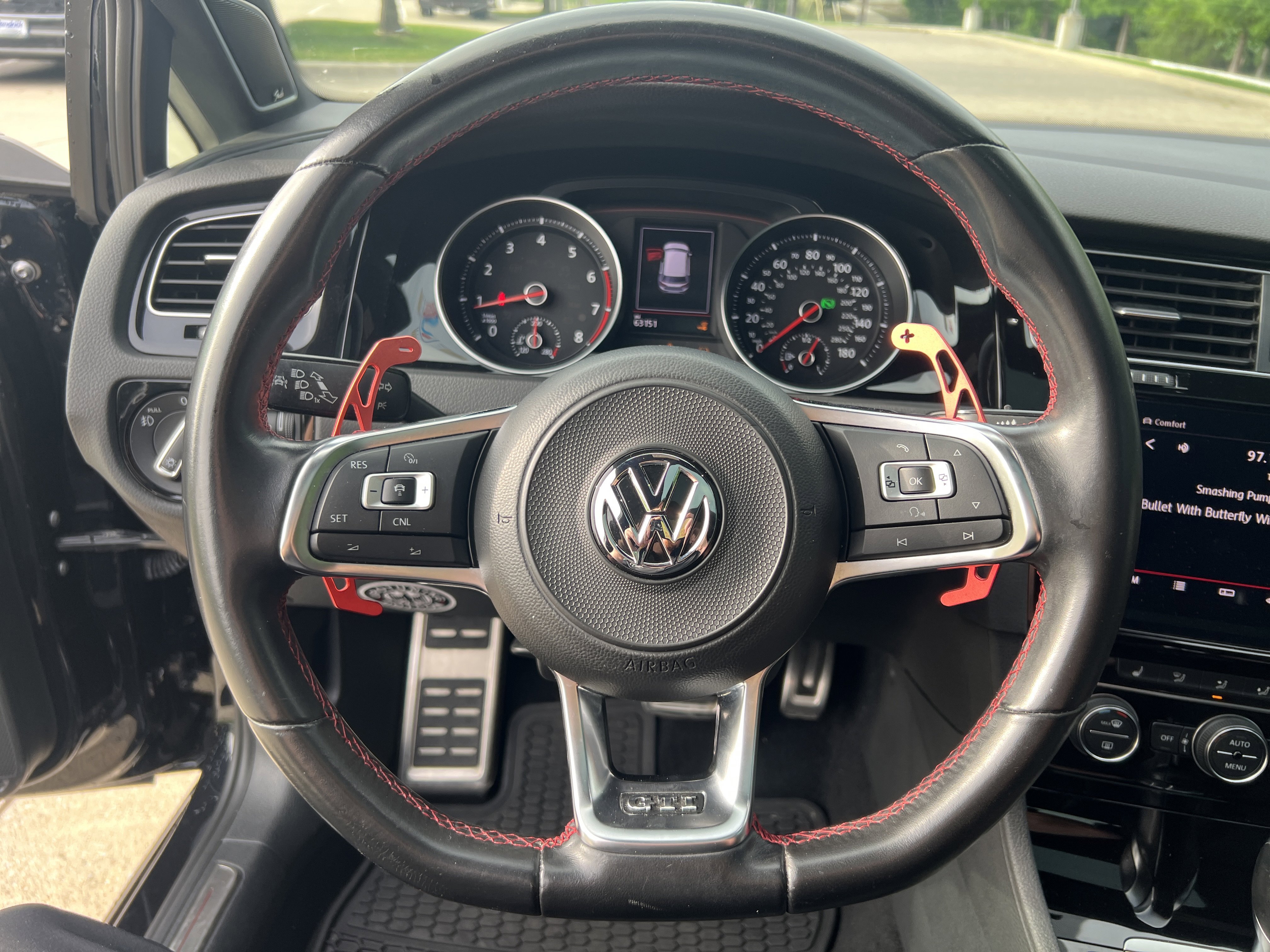 Used 2018 Volkswagen GTI Autobahn FWD image 16