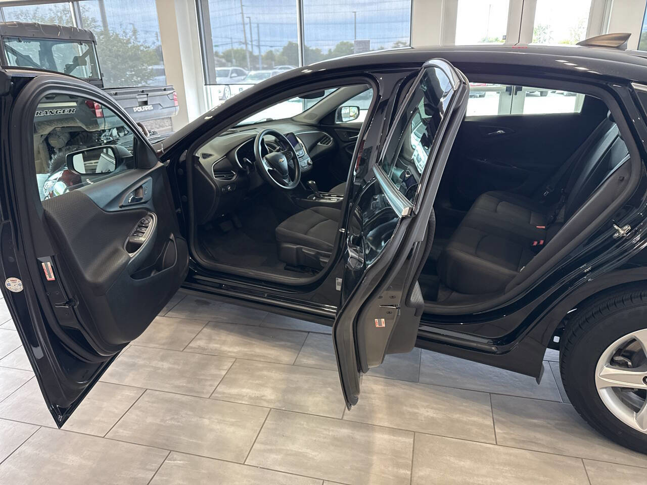 Used 2019 Chevrolet Malibu LS image 11