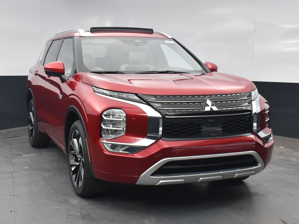 New 2025 Mitsubishi Outlander SEL image 2