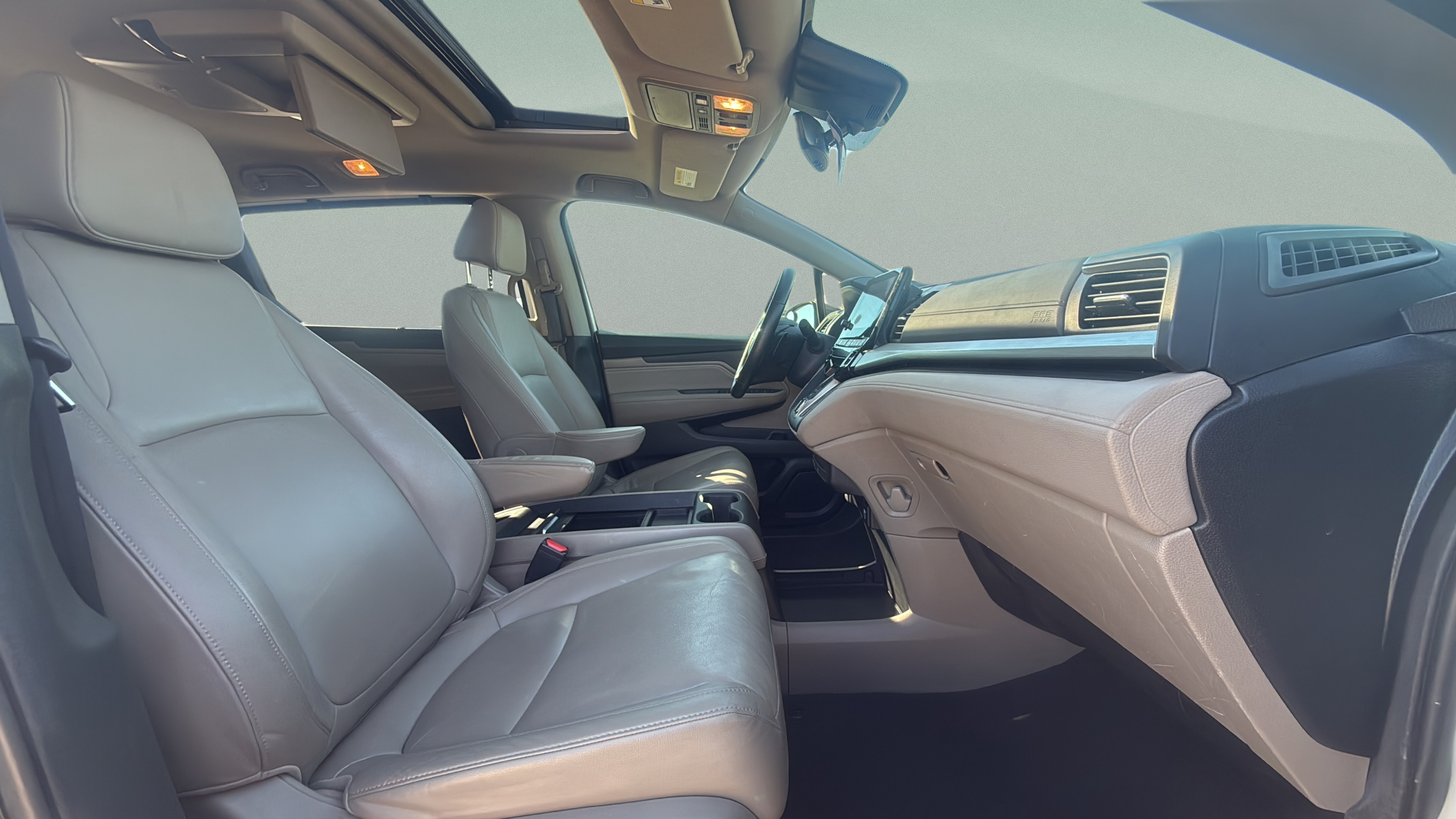 Used 2018 Honda Odyssey Touring image 30