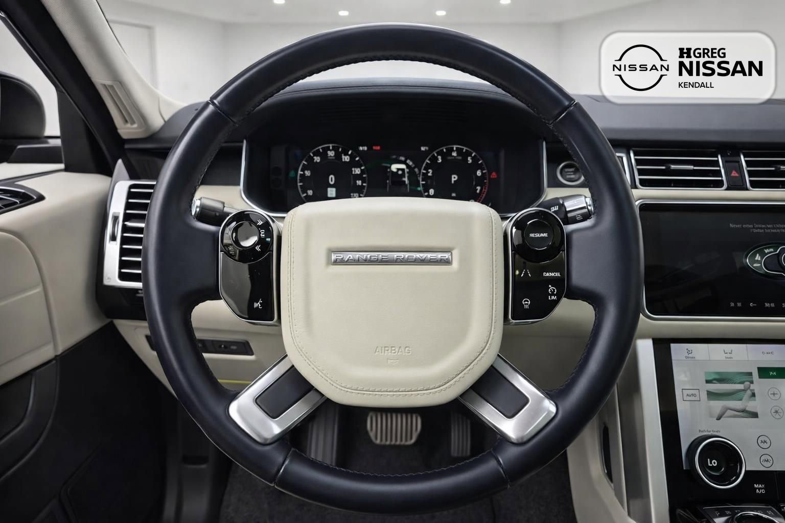 Used 2018 Land Rover Range Rover Supercharged AWD/4WD image 8