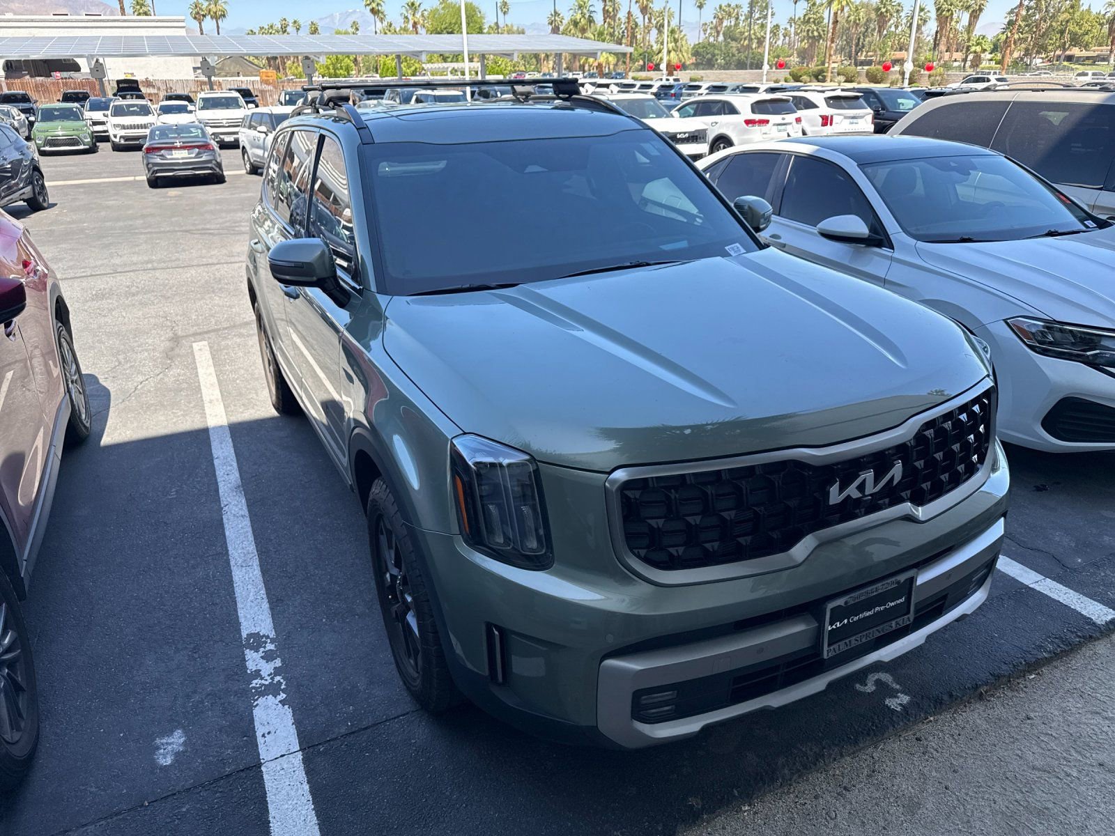 Used 2023 Kia Telluride SX Prestige X-Pro AWD/4WD image 2