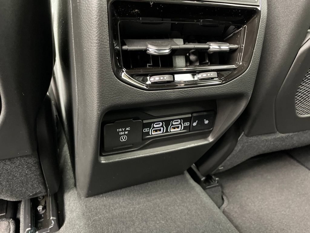 New 2025 Jeep Grand Cherokee Limited w/ Black Appearance Package AWD/4WD image 11