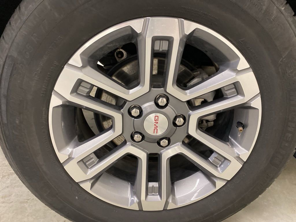 Used 2025 GMC Terrain Elevation image 25