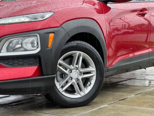 Used 2019 Hyundai Kona SE image 2