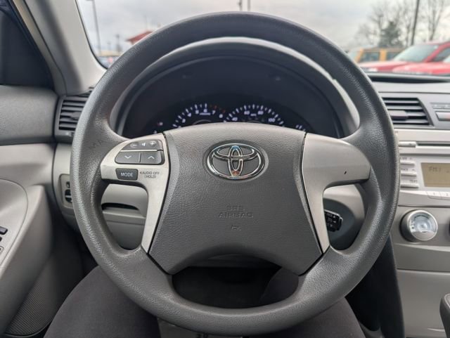 Used 2010 Toyota Camry image 10