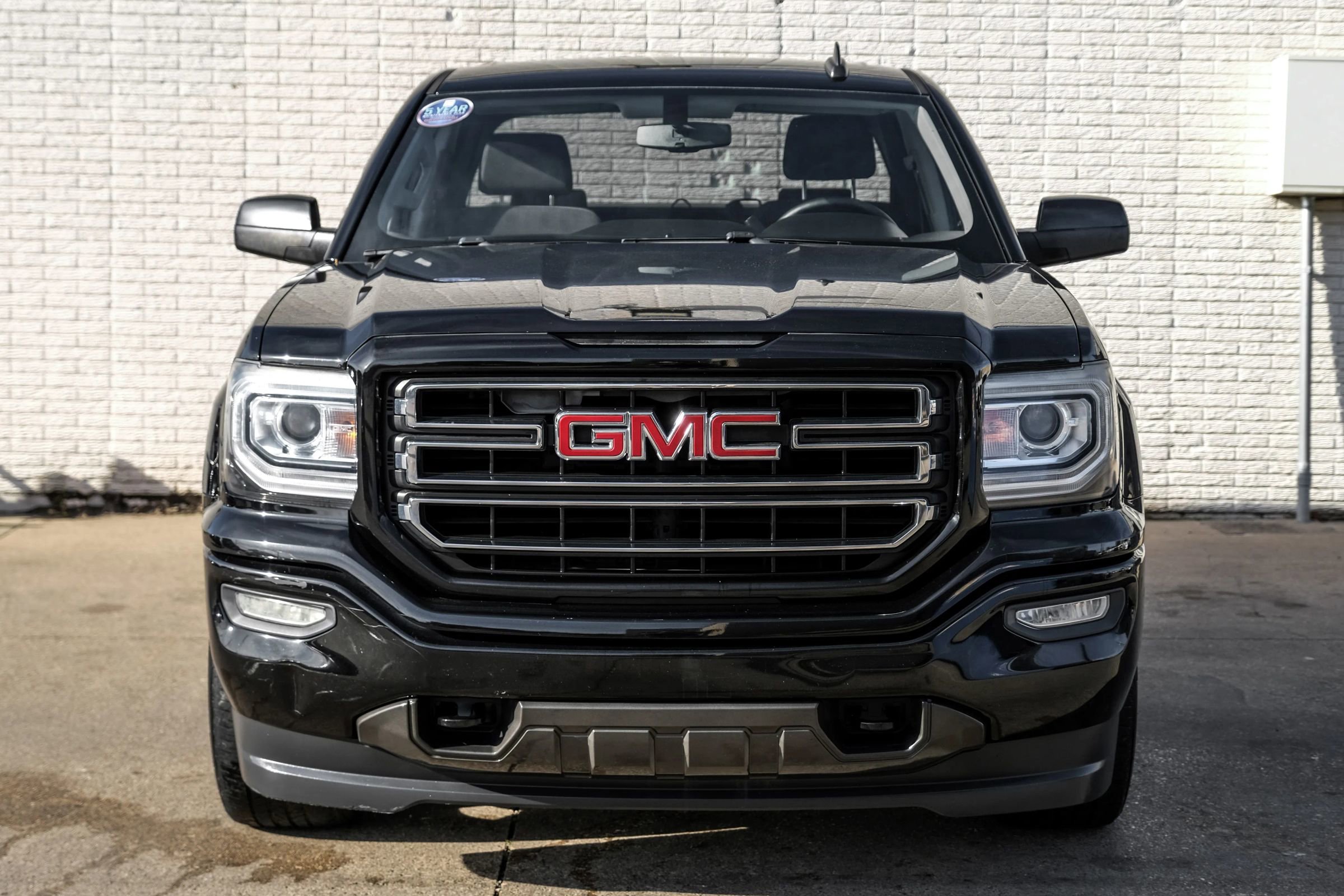 Used 2017 GMC Sierra 1500 SLE w/ SLE Value Package image 4