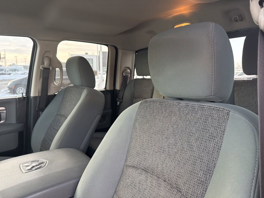 Used 2018 RAM 1500 SLT image 11