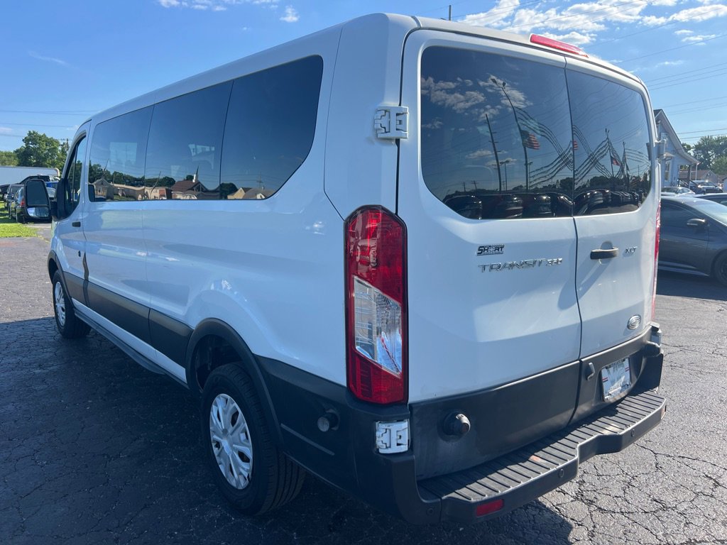 Used 2015 Ford Transit 350 XLT RWD image 5