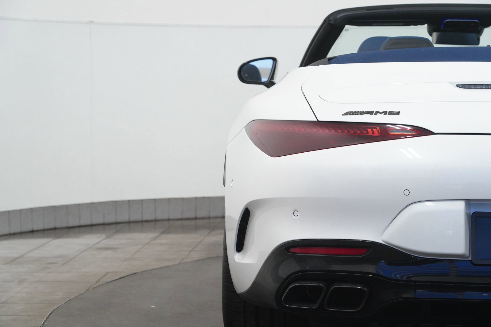 New 2026 Mercedes-Benz SL 63 AMG 4MATIC image 17