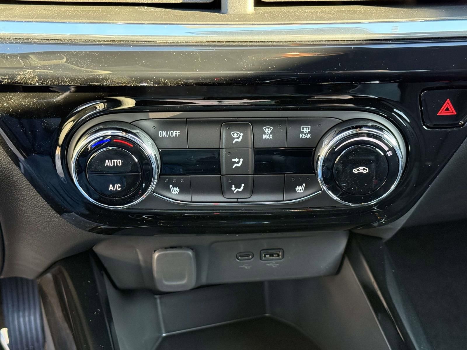 New 2026 Chevrolet Trax RS w/ Driver Confidence Package FWD image 13