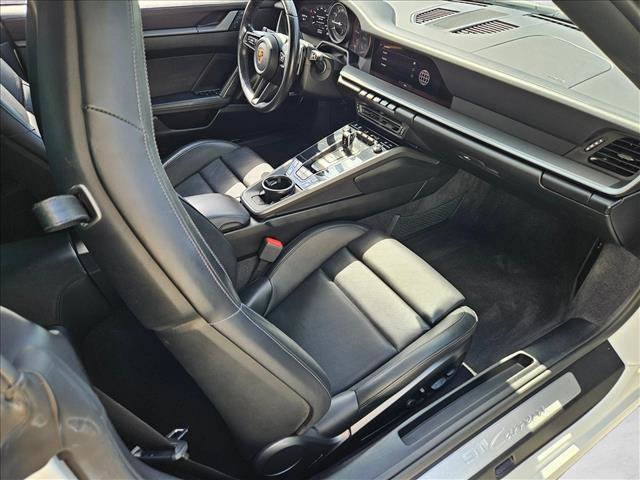 Used 2022 Porsche 911 Carrera RWD image 18