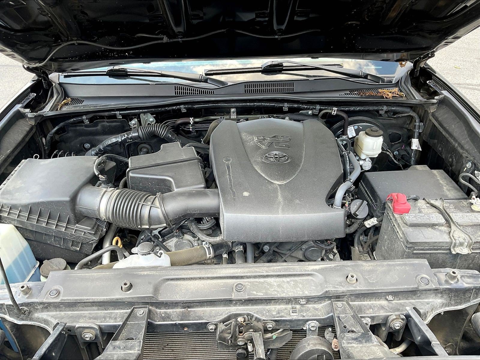 Used 2023 Toyota Tacoma SR AWD/4WD image 30