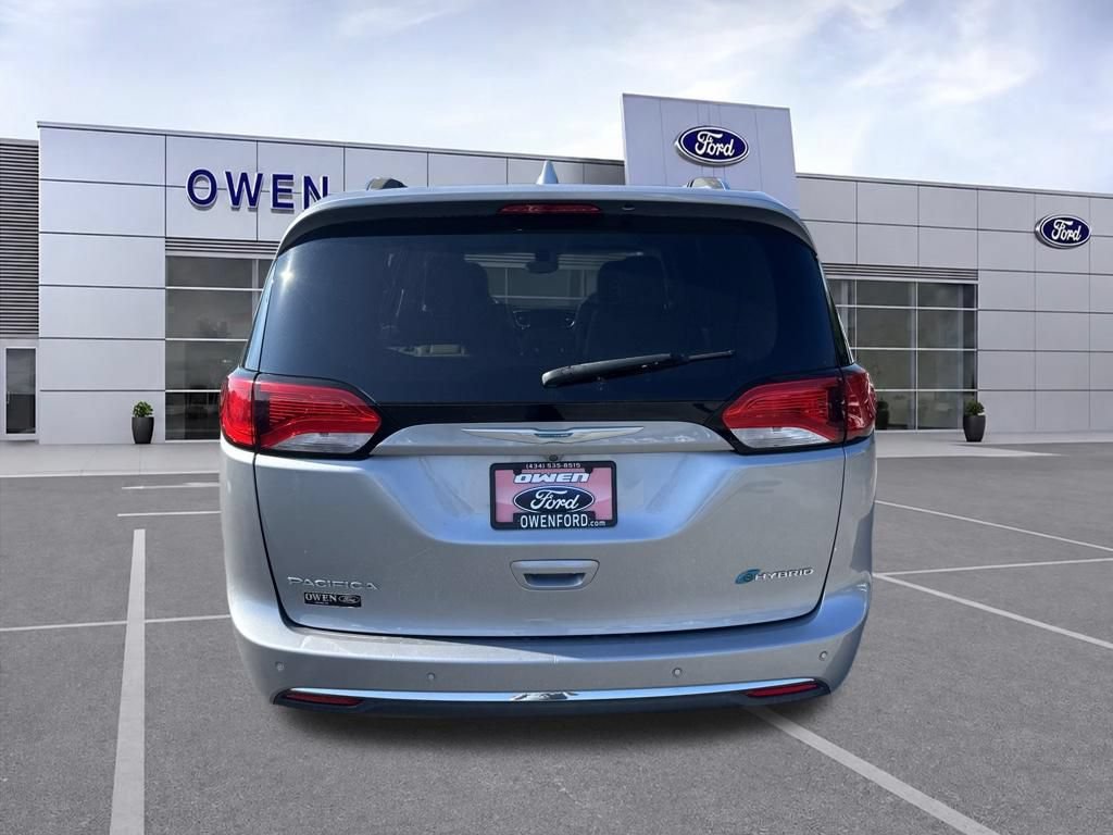 Used 2018 Chrysler Pacifica Limited FWD image 4