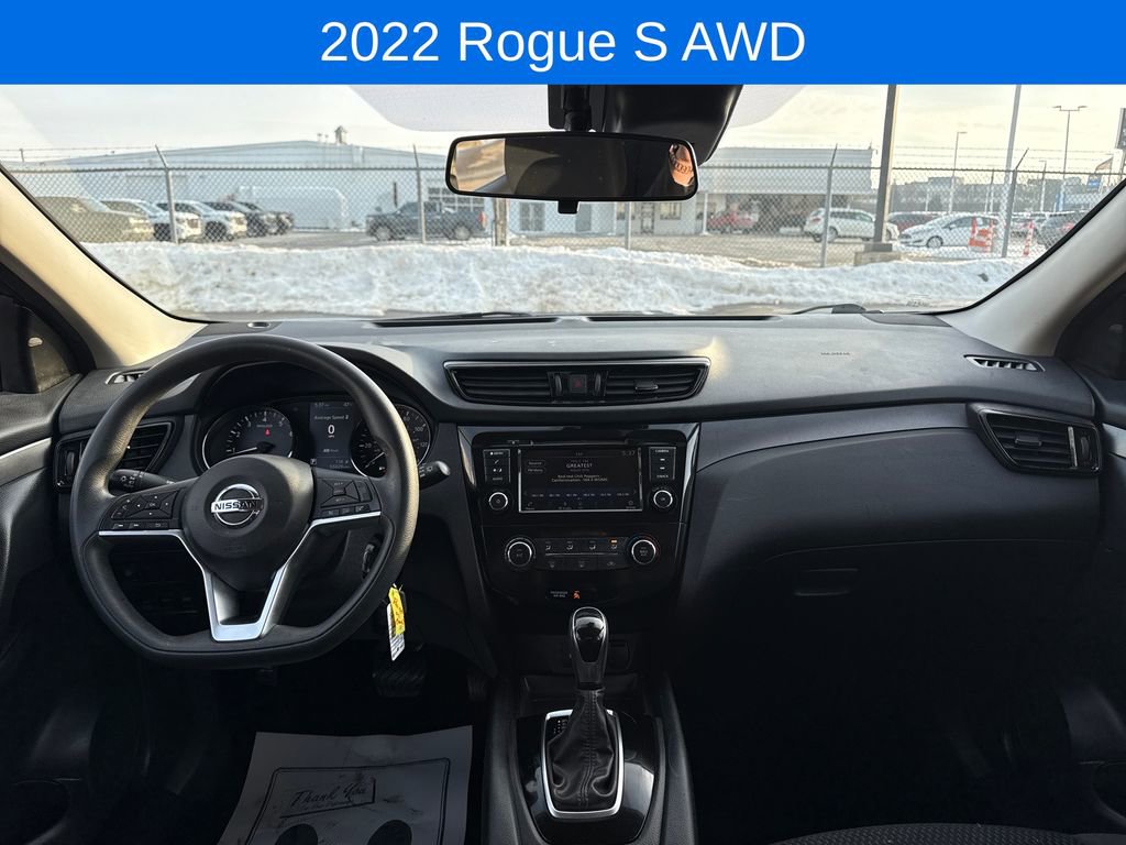 Used 2022 Nissan Rogue Sport S image 12