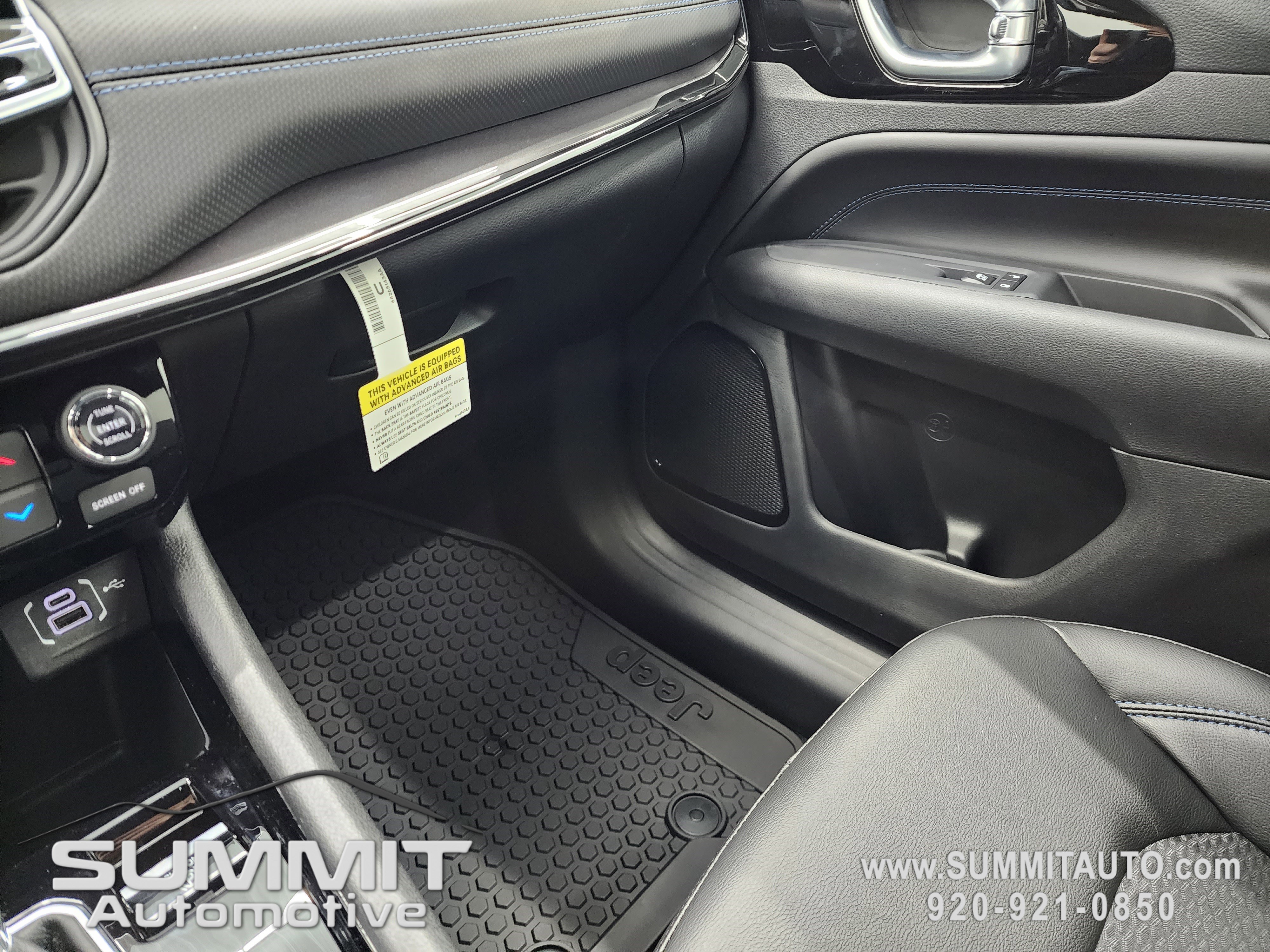 New 2026 Jeep Compass Latitude image 16