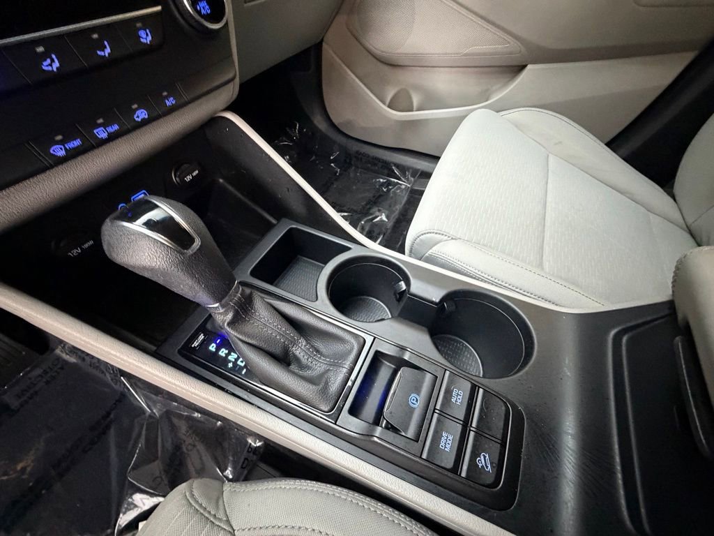 Used 2020 Hyundai Tucson SE w/ Winter Weather Package image 19