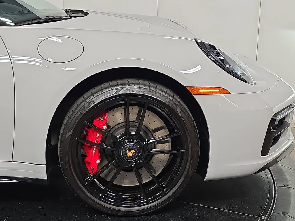 Certified 2024 Porsche 911 Targa 4 GTS AWD/4WD image 11
