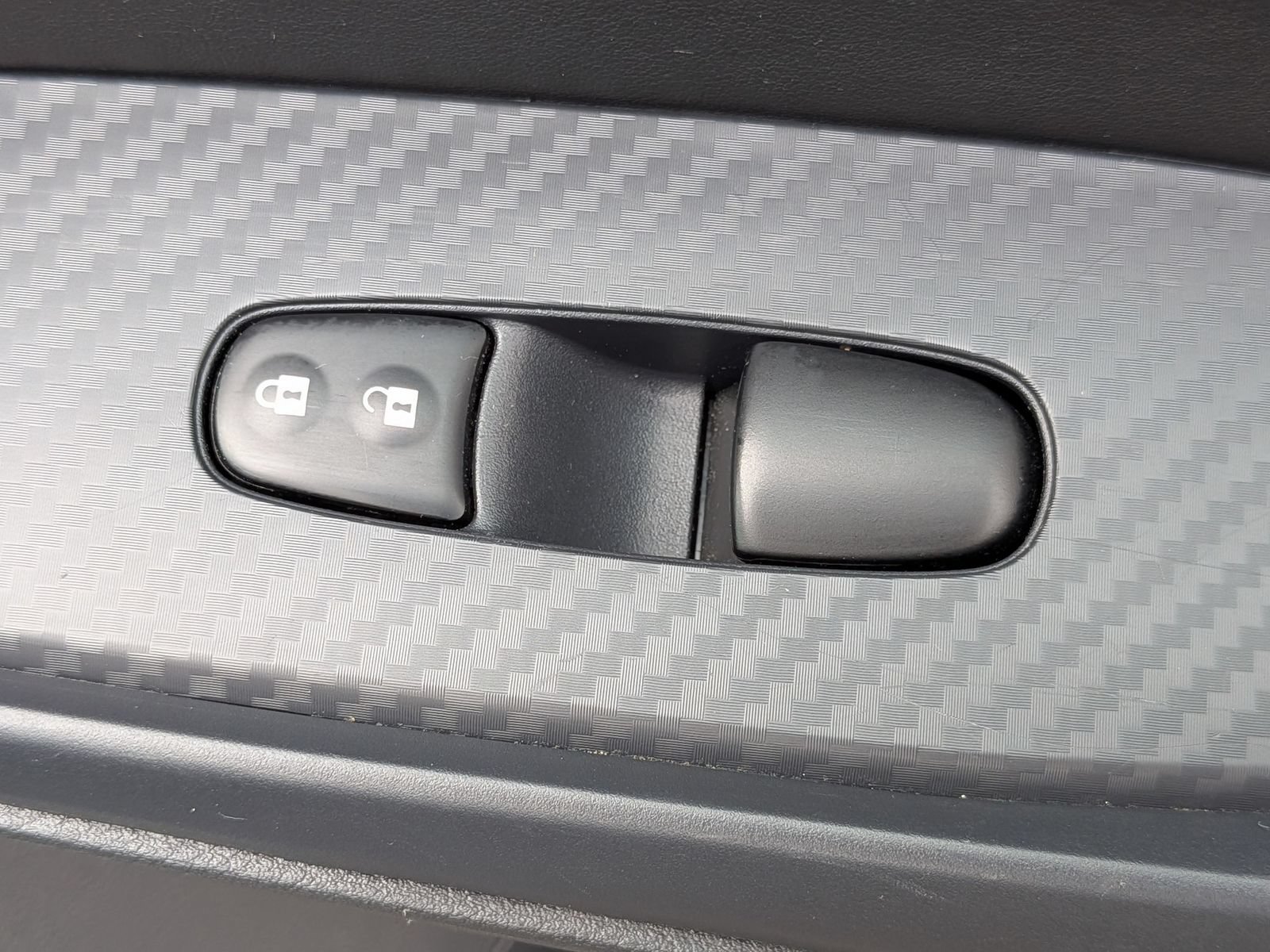 Used 2024 Nissan Sentra SV FWD image 35