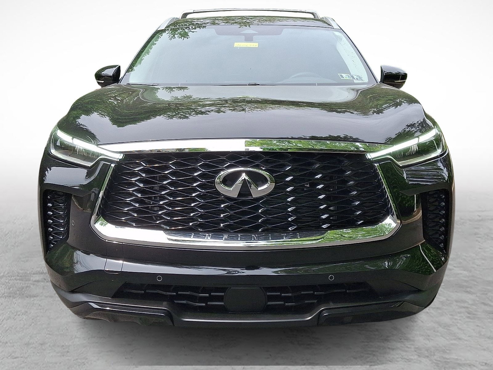 Used 2024 INFINITI QX60 Luxe w/ Cargo Package AWD/4WD image 2