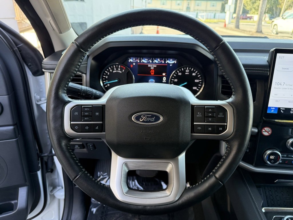 Used 2024 Ford Expedition Max XLT image 16