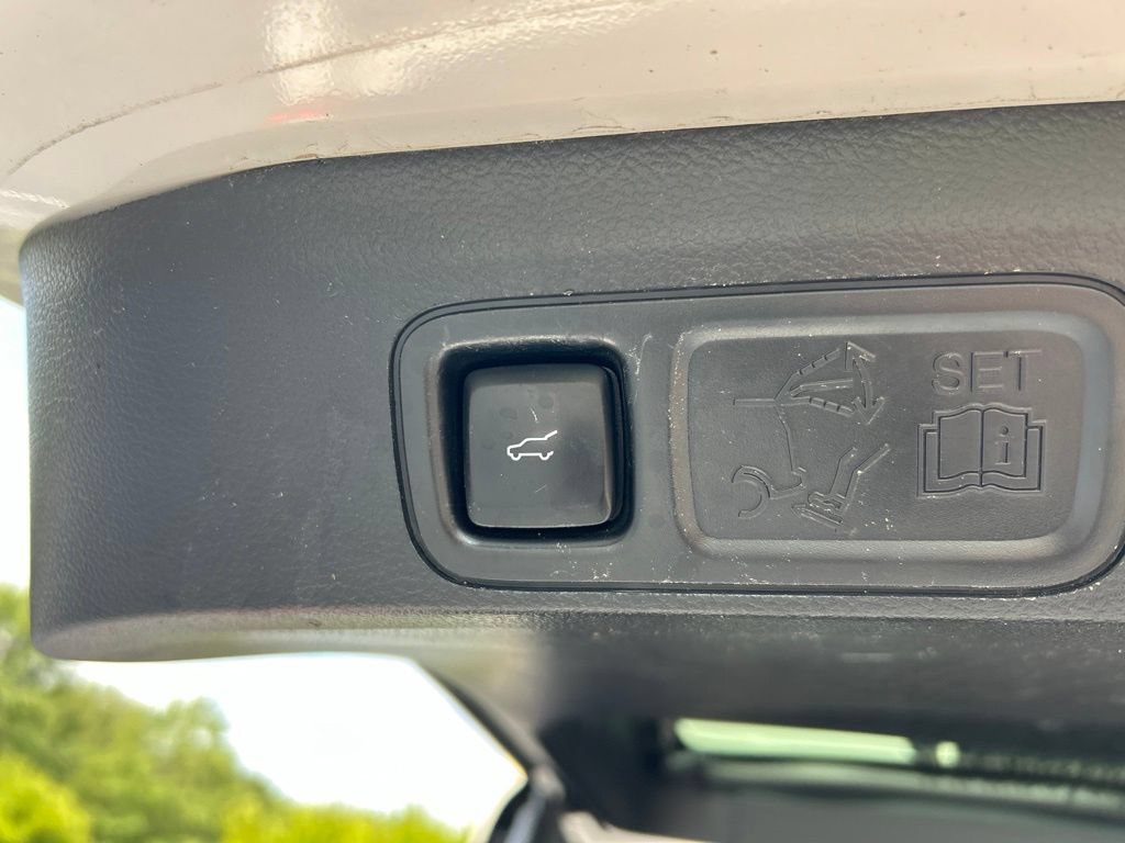 Used 2019 Ford Expedition Max XLT w/ Equipment Group 202A AWD/4WD image 48
