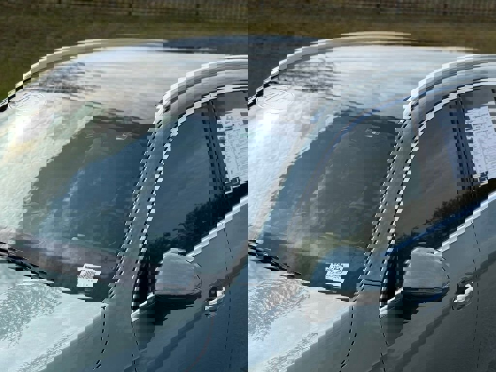 Used 2025 Mercedes-Benz GLC 300 image 10