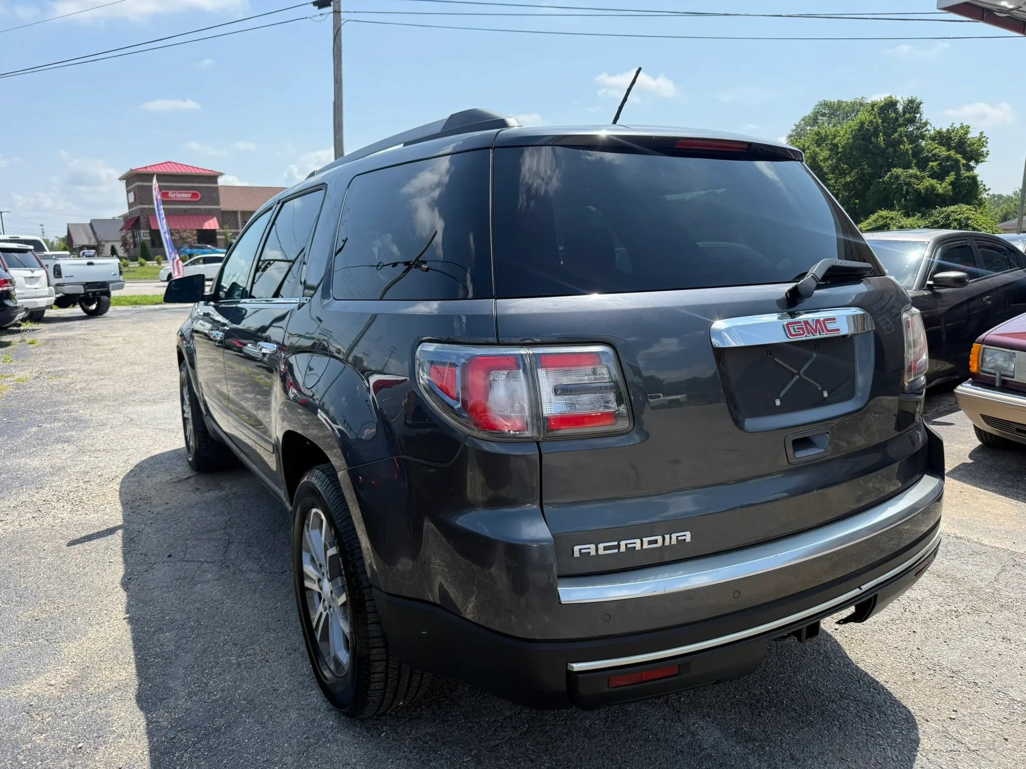 Used 2014 GMC Acadia SLT FWD image 4