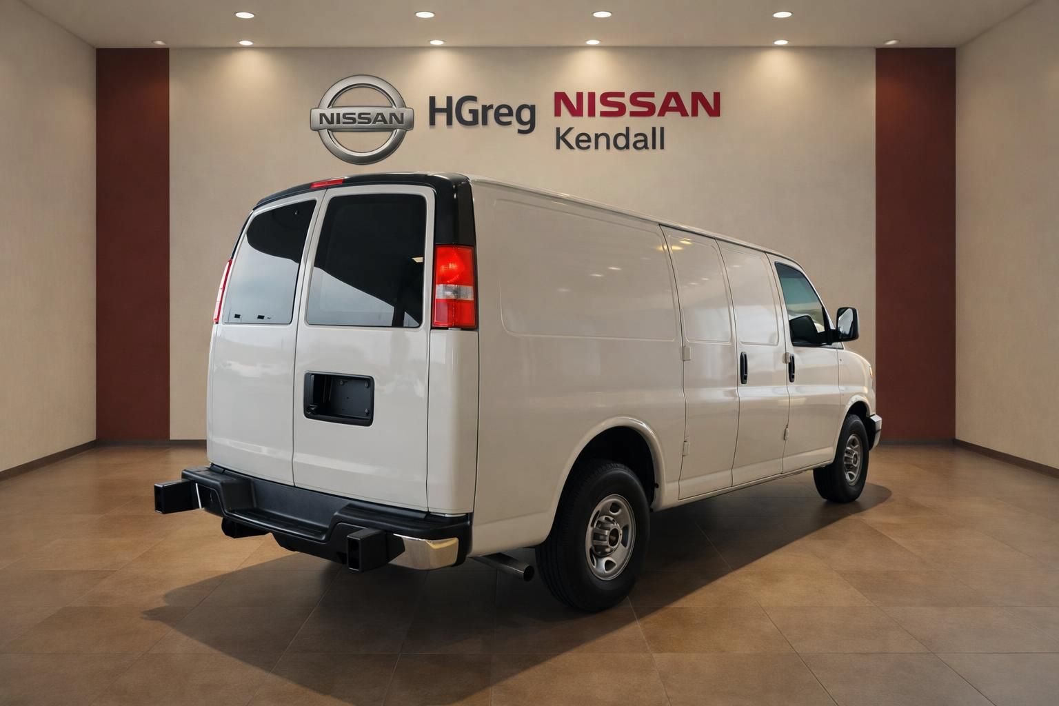 Used 2024 GMC Savana 2500 w/ Driver Convenience Package RWD image 2