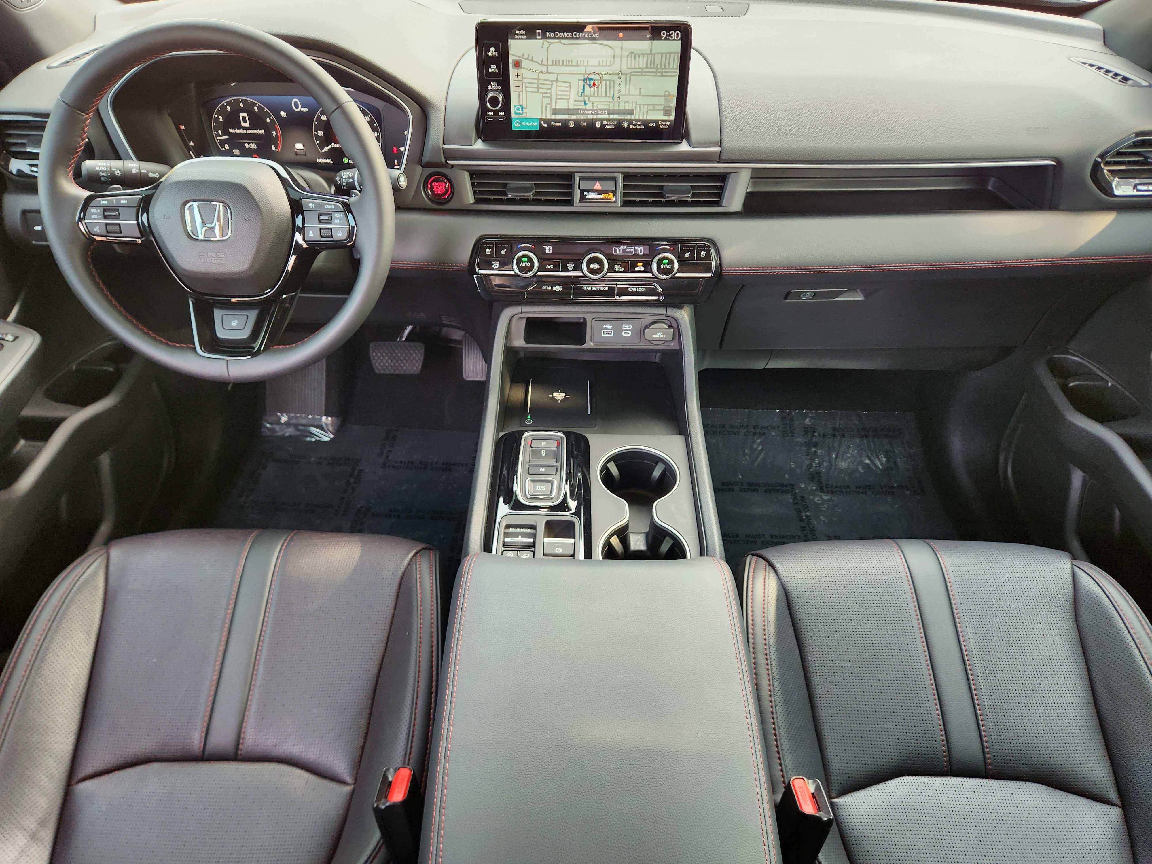 Used 2025 Honda Pilot Black Edition image 24
